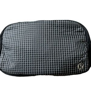 Everywhere Belt Bag - style # W9DXNS